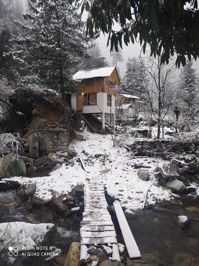 Moksha - By The River Jibhi Exterior photo