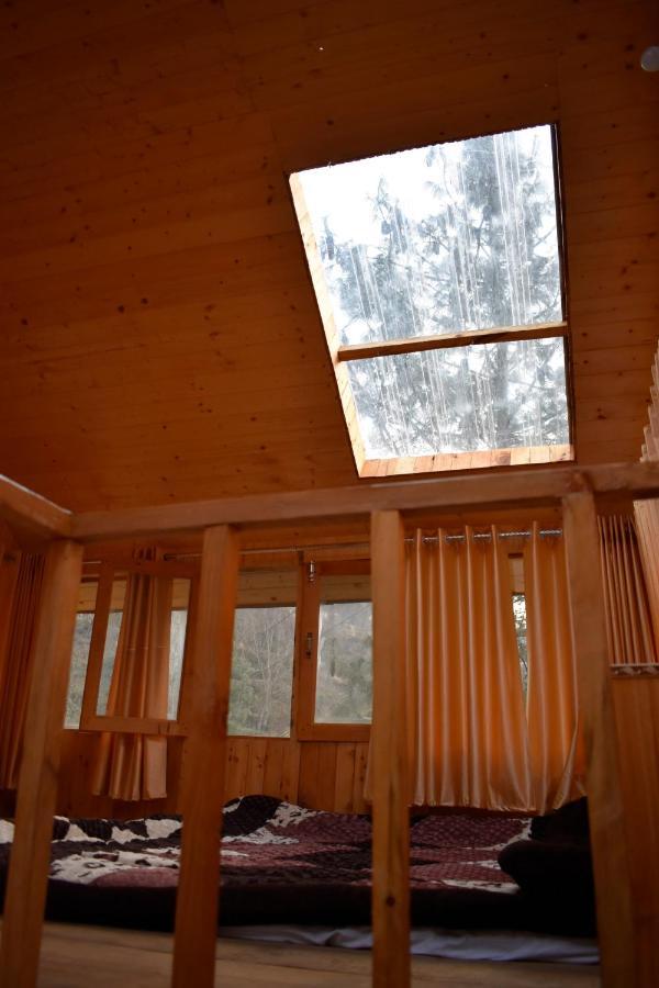 Moksha - By The River Jibhi Exterior photo
