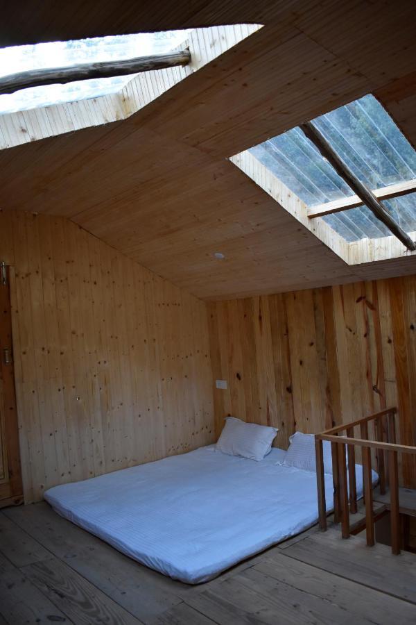 Moksha - By The River Jibhi Exterior photo