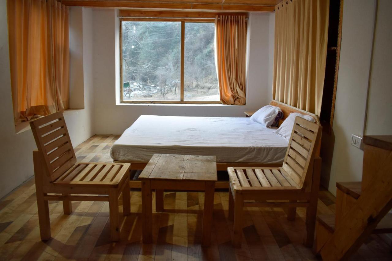Moksha - By The River Jibhi Exterior photo